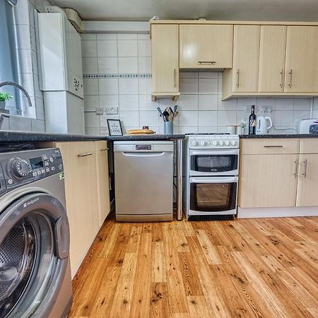 Cosy 3 Bed Apartment In Southam, Sleeps 6 Southam  Exterior foto
