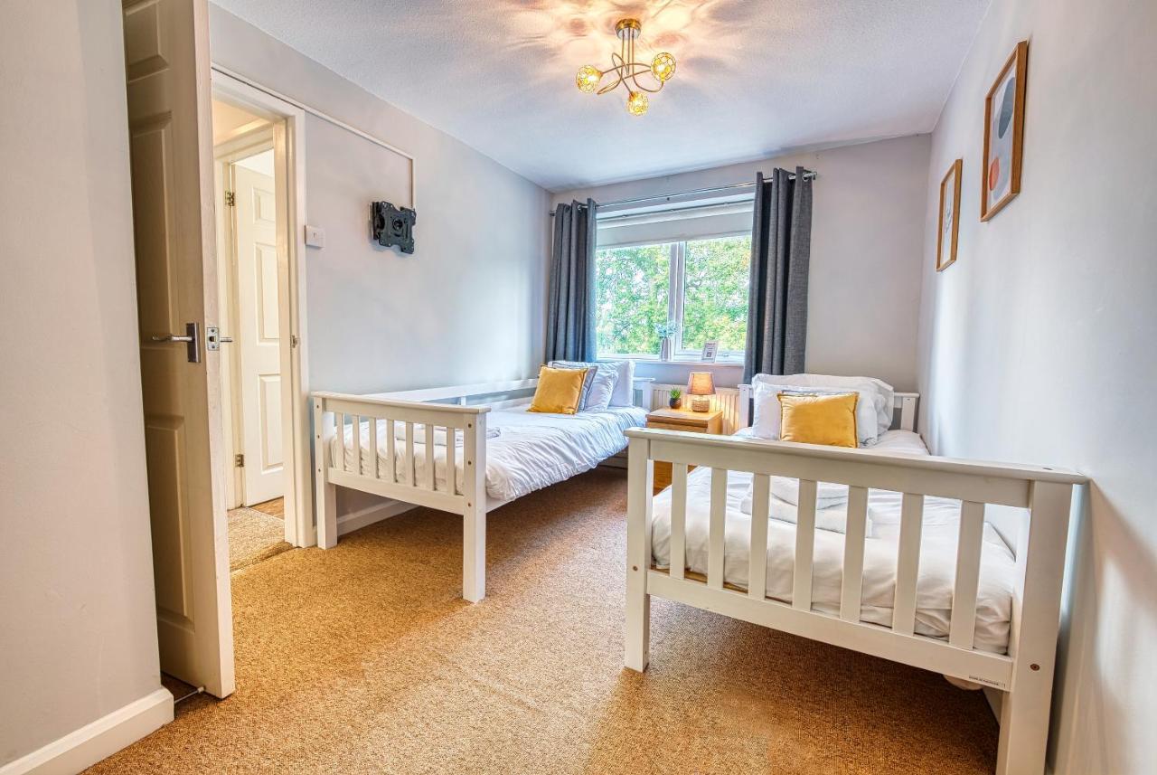 Cosy 3 Bed Apartment In Southam, Sleeps 6 Southam  Exterior foto